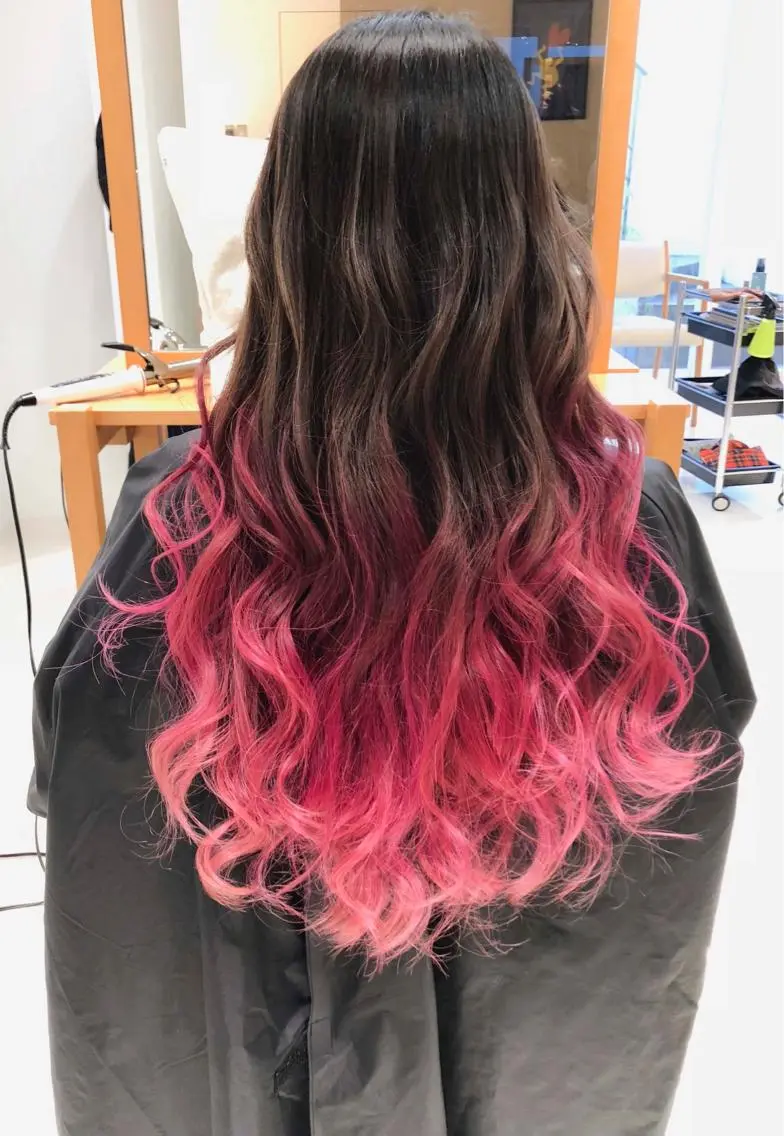ロング カラー グラデーションカラー ピンクカラー Days 透明感カラーのヘアスタイル
