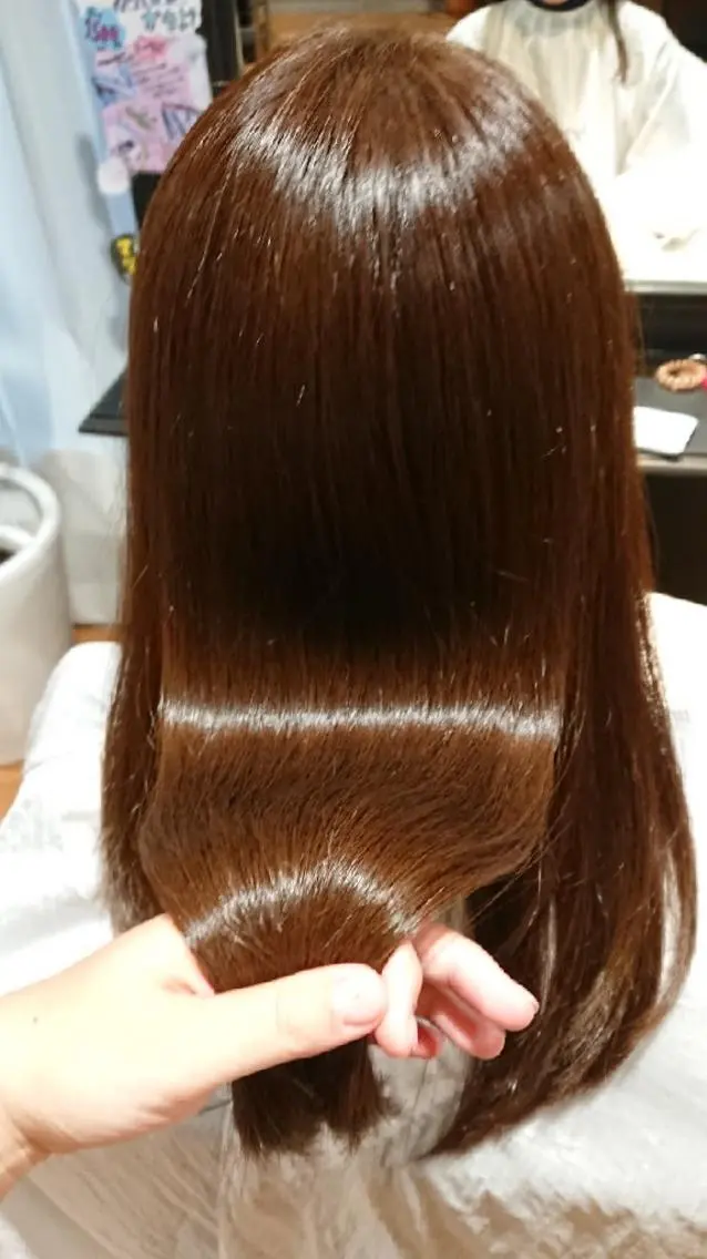 セミロング カラー ベージュカラー 三好 麻美のヘアスタイル