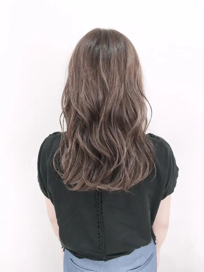 ロング カラー H. SAITOのヘアスタイル