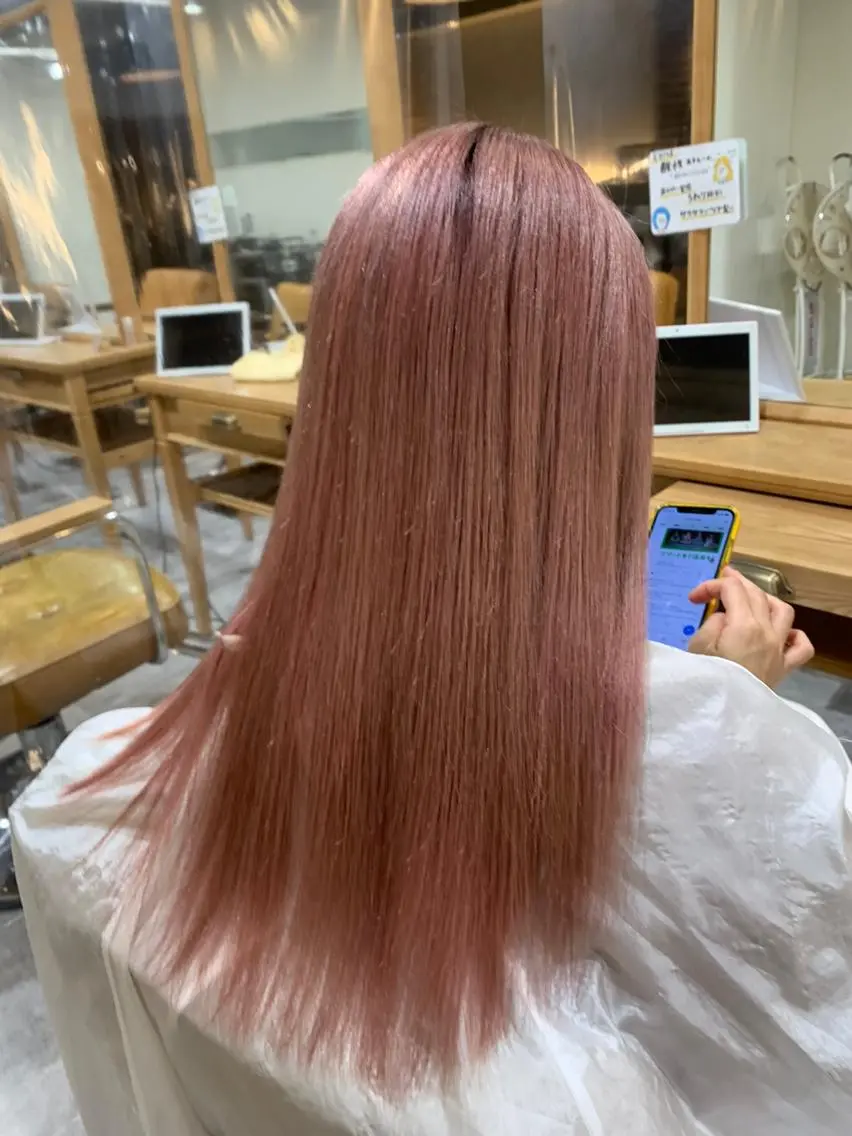 ロング カラー ベージュカラー ピンクカラー ピンクベージュ カット ヘアカラー ピンクカラー/ mana🎀のヘアスタイル