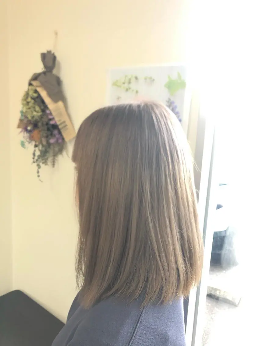 ロング 岩尾 志保のヘアスタイル