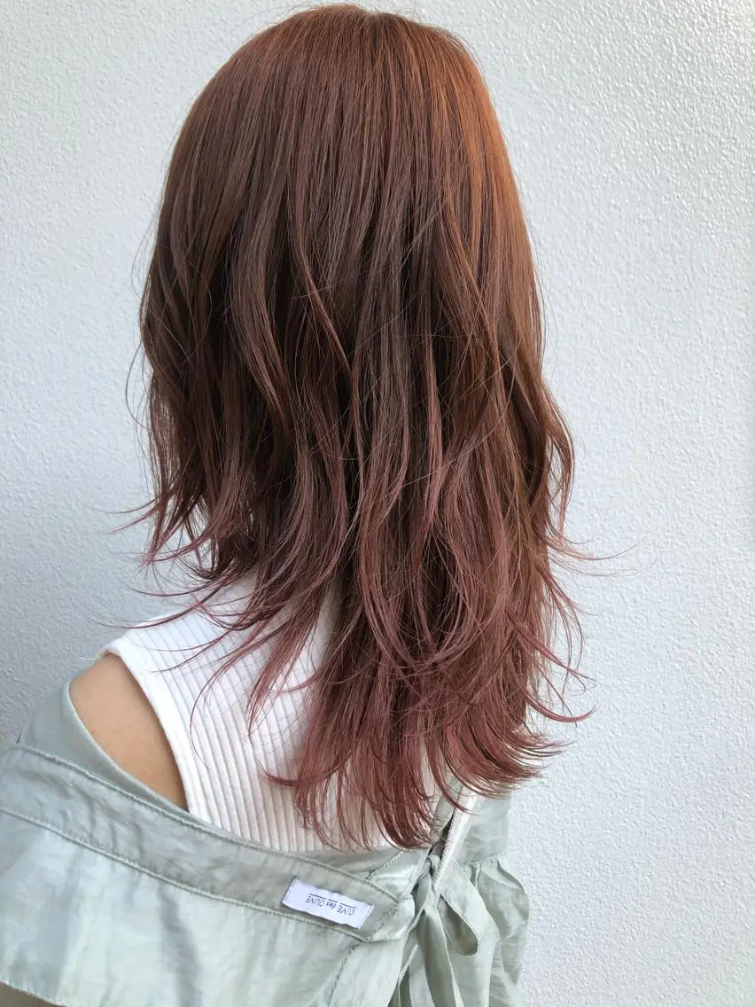 セミロング カラー ヘアアレンジ 🩰オリーブ/ ベージュ松本咲花🩰のヘアスタイル
