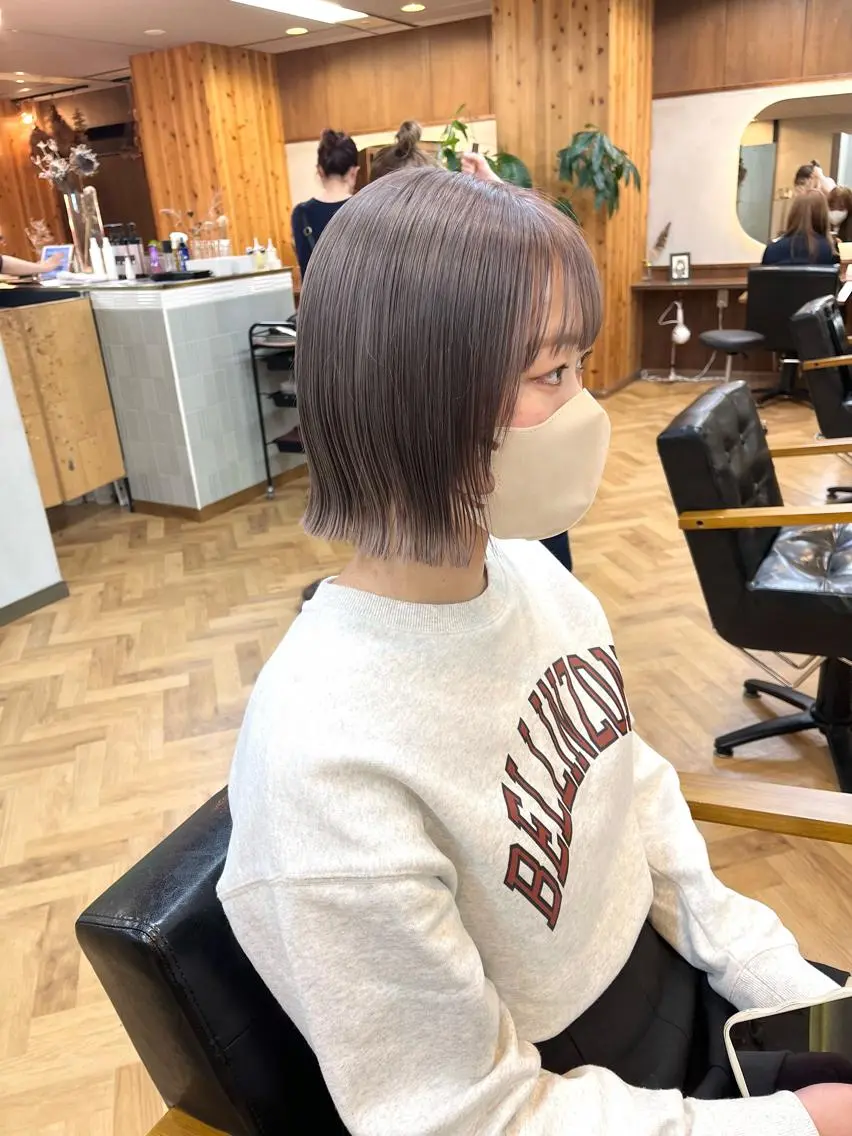 ショート カラー ena/ブリーチなし 透明感・レイヤー🎀のヘアスタイル