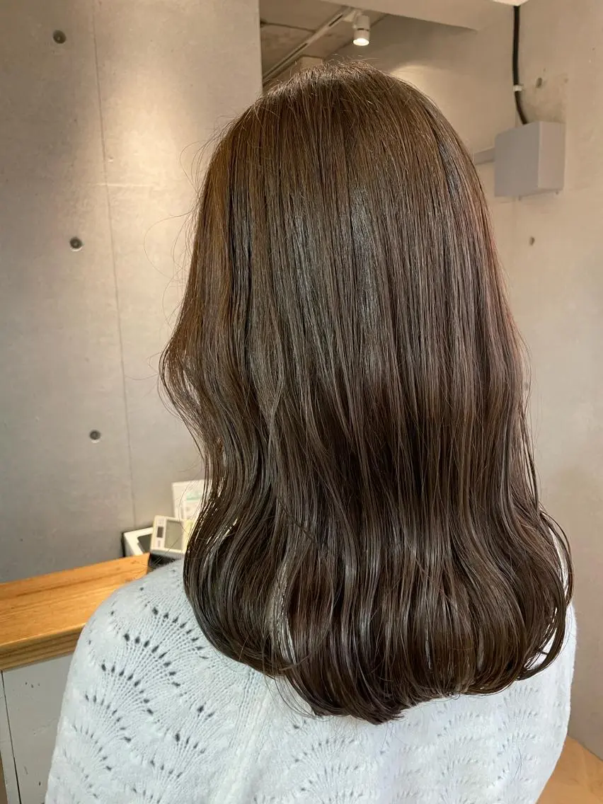 ロング カラー カット ヘアカラー トリートメント しのはら まどかのヘアスタイル