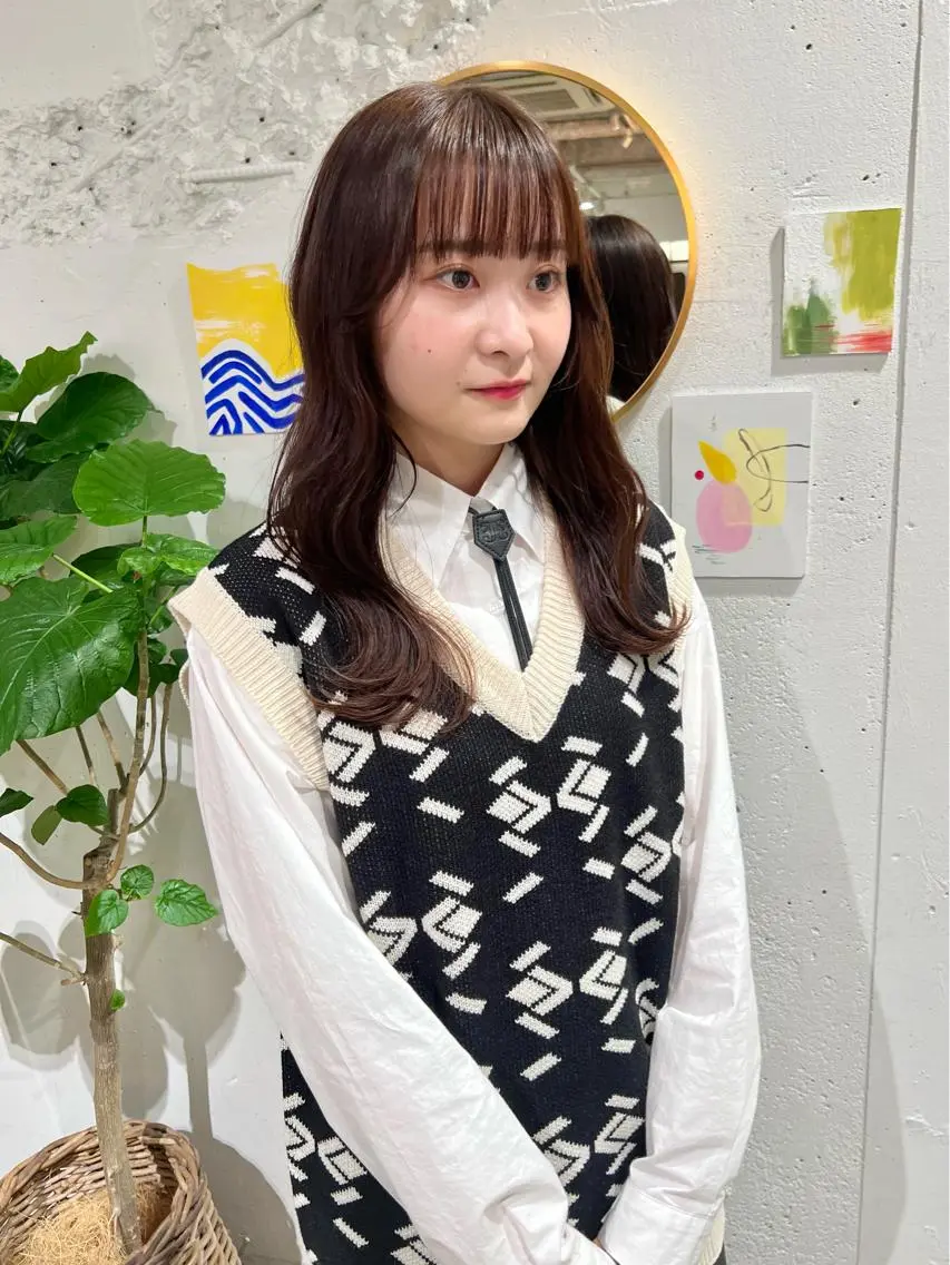 ロング カット ヘアカラー 石井 菜々のヘアスタイル