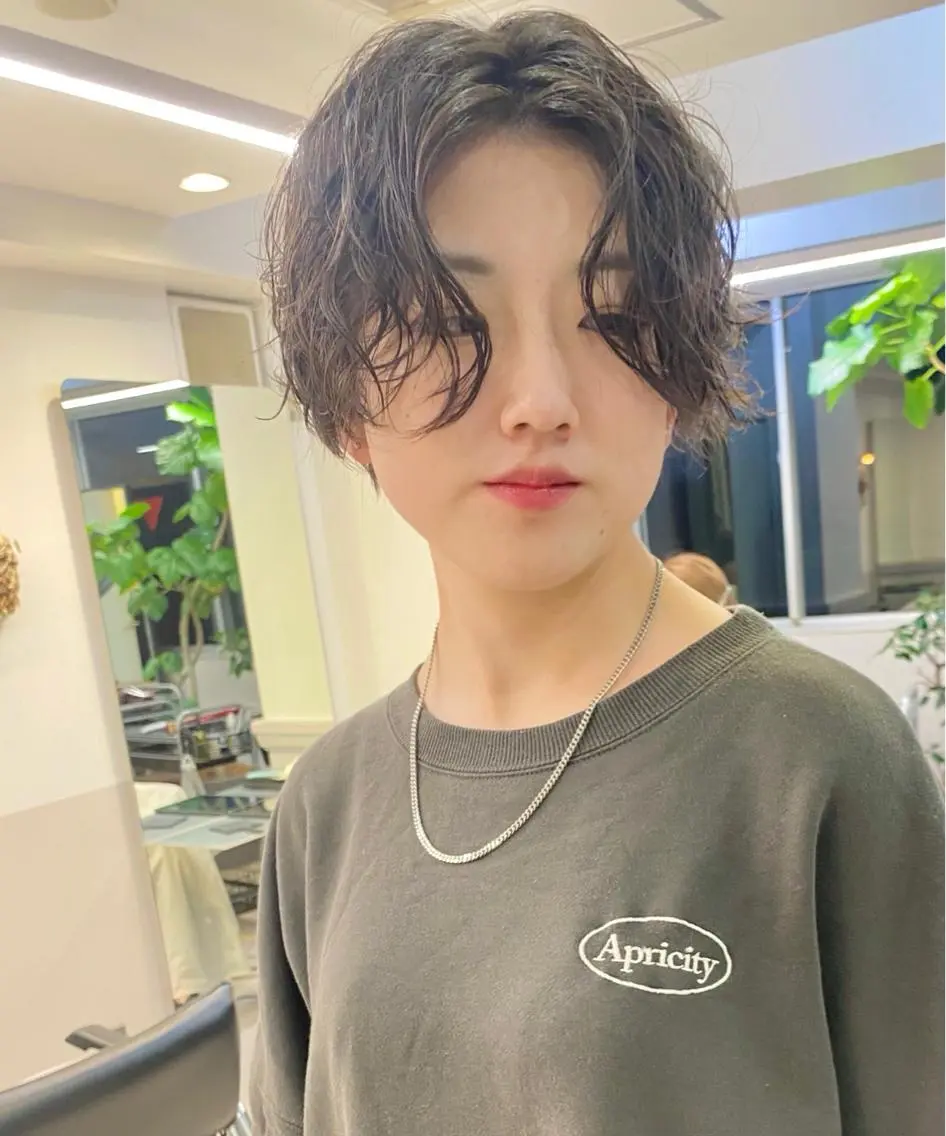 ショート パーマ 会田 渡夢のヘアスタイル
