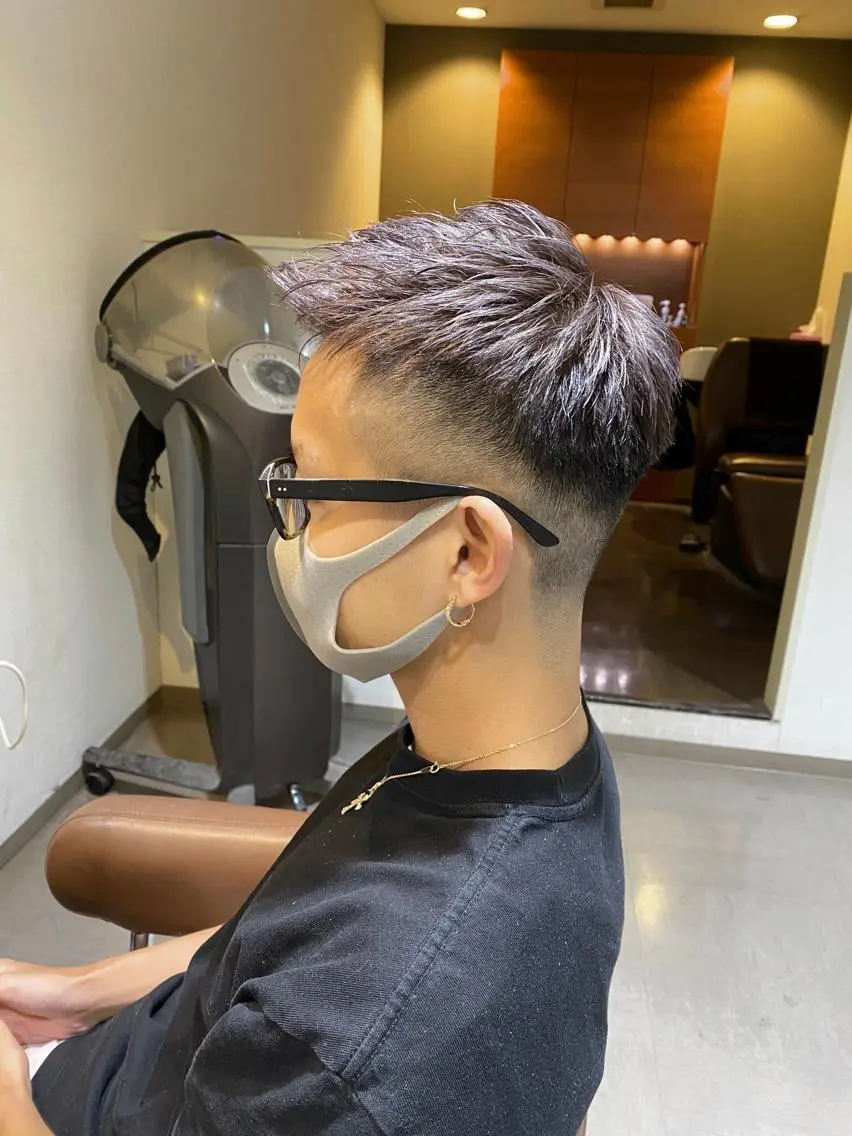ショート カラー シルバー ヘアカラー トリートメント 萩原 凌✄のヘアスタイル