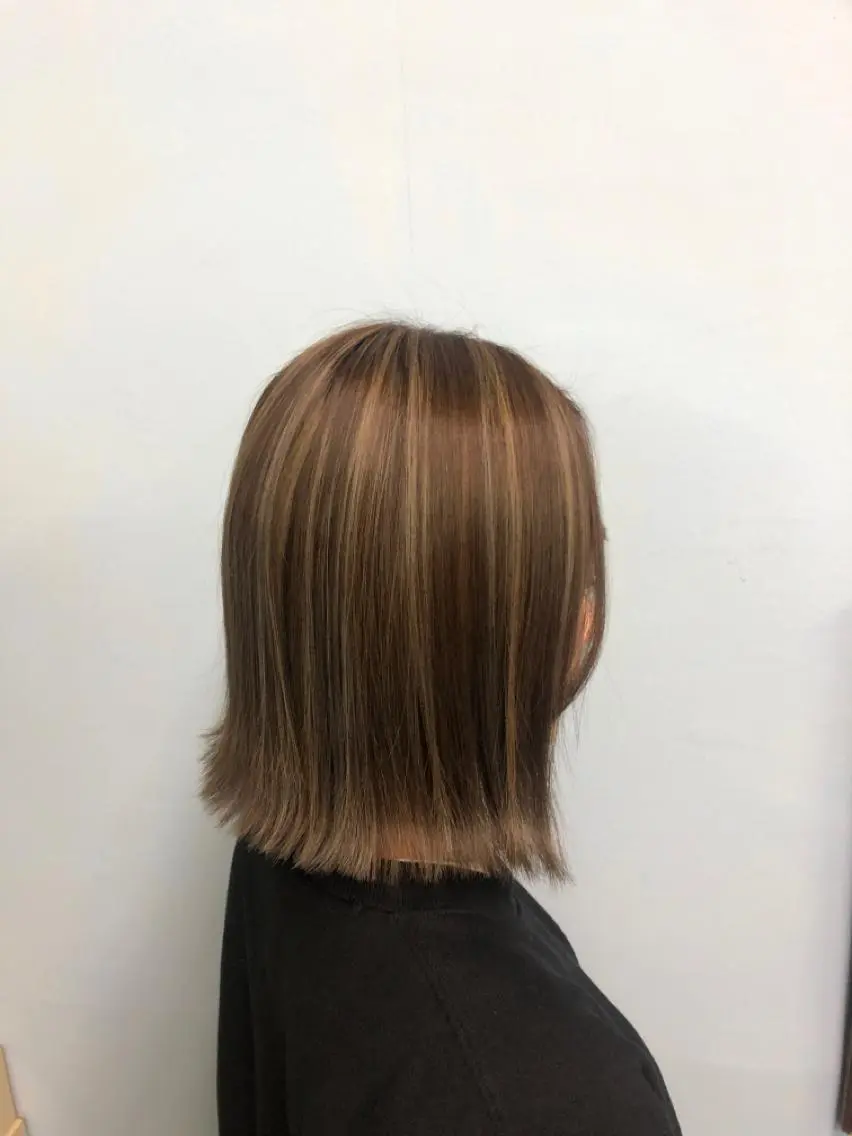ミディアム カット ヘアカラー トリートメント 艶カラー🩵💛 NANAのヘアスタイル