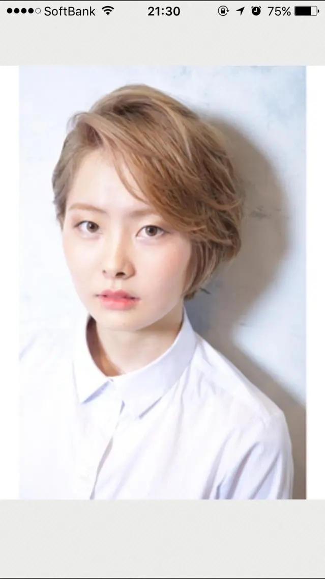 ショート ショートボブ アッシュ ボブ ショートヘア 仁城 了祐のヘアスタイル