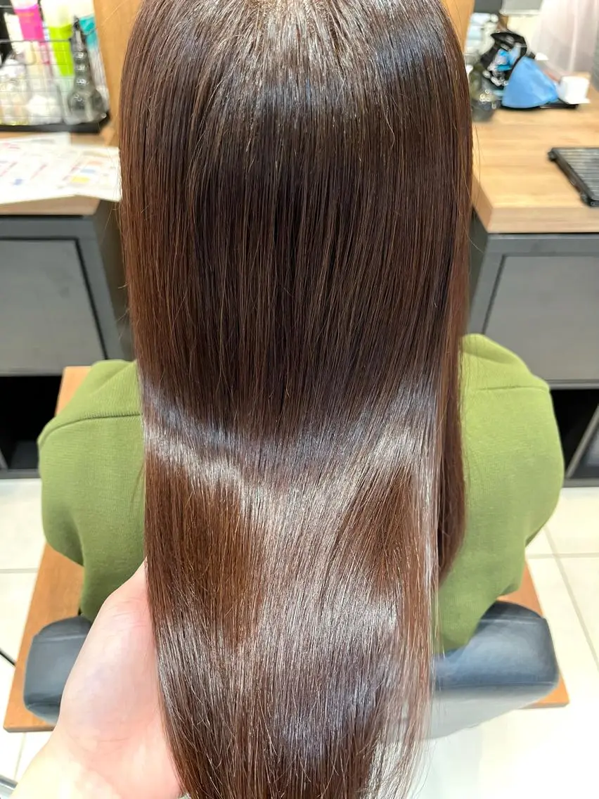 セミロング 髪質改善 トリートメント 酸熱トリートメント トリートメント 吉田 桃夏のヘアスタイル
