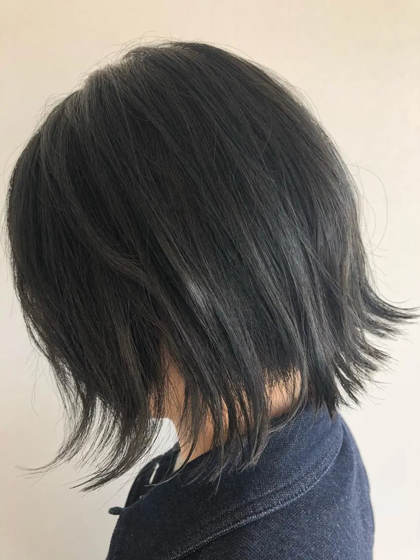 ショート カラー 松浦 圭希のヘアスタイル