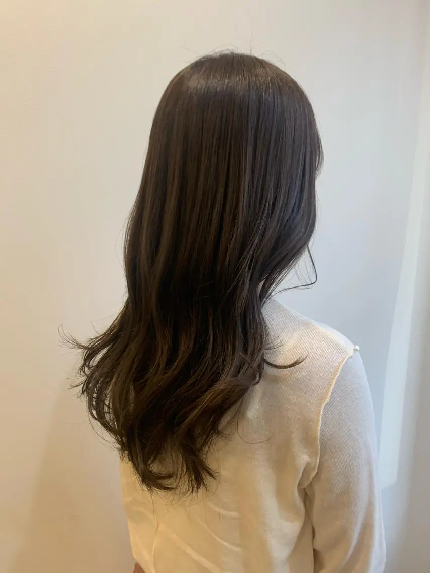 ロング カラー ヨシンモリ 韓国風ヘア レイヤーカット 韓国🇰🇷髪質改善 Chisaki치사키のヘアスタイル