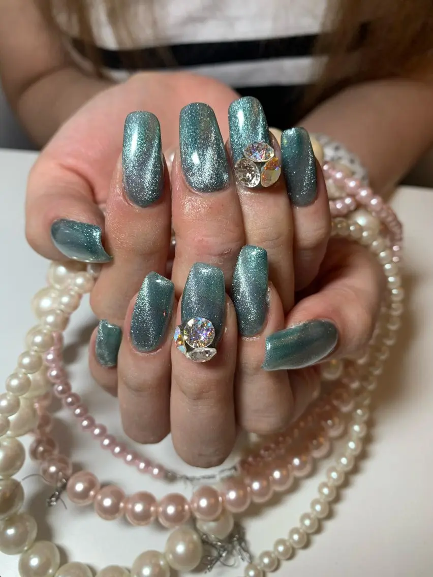 ネイル マグネットネイル nail salon Pink Aliceのネイルデザイン