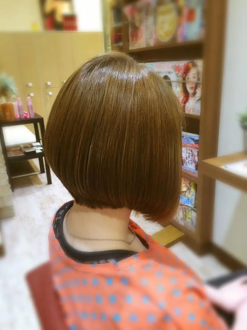 ショート カラー ボブ 🌈20年目突入🎉 山口のヘアスタイル