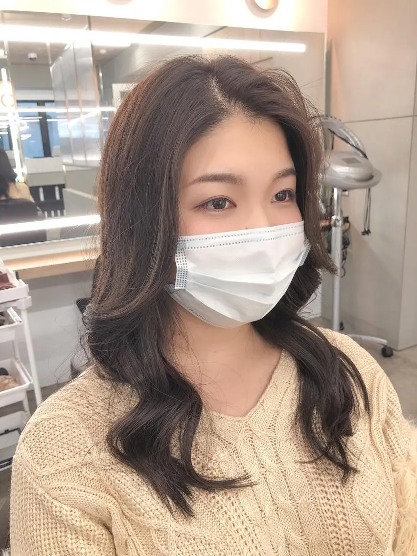 セミロング くびれヘア 韓国風ヘア レイヤーカット 似合わせカット 小顔カット カット ヘアカラー トリートメント 【愛され小顔カット】 YOSHIKIのヘアスタイル