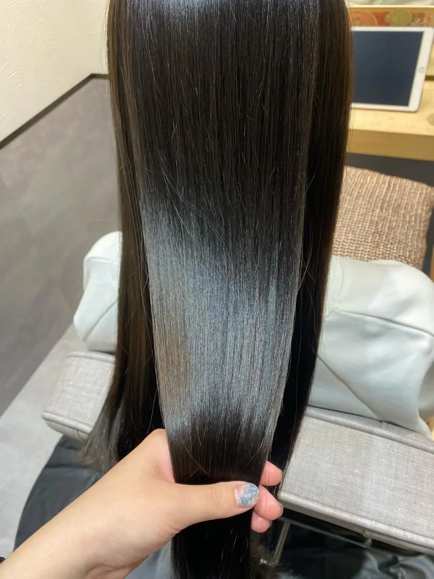 ロング カラー やまぐち あやみのヘアスタイル