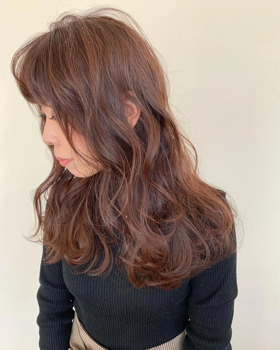 ロング カラー グレージュ ルビー Beach 代表 KENTAのヘアスタイル