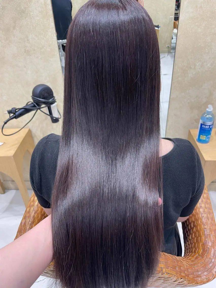 ロング カラー 川中 あいかのヘアスタイル