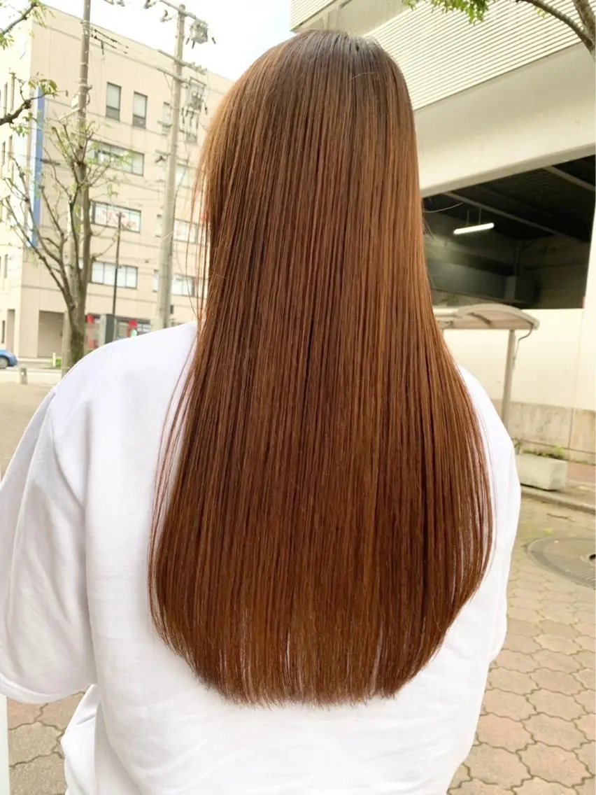 ロング 髪質改善・ハイトーン 🌈SENAのヘアスタイル