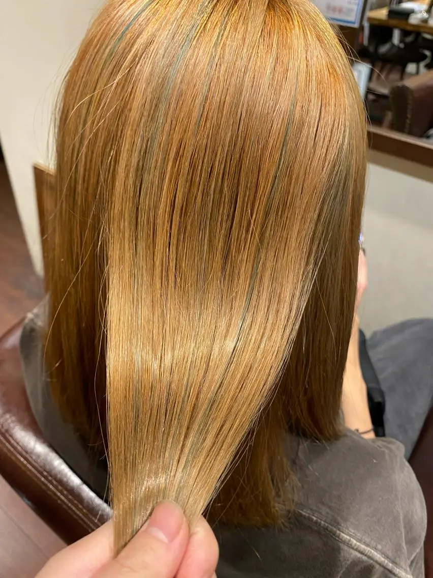 ミディアム 水谷 菜央のヘアスタイル