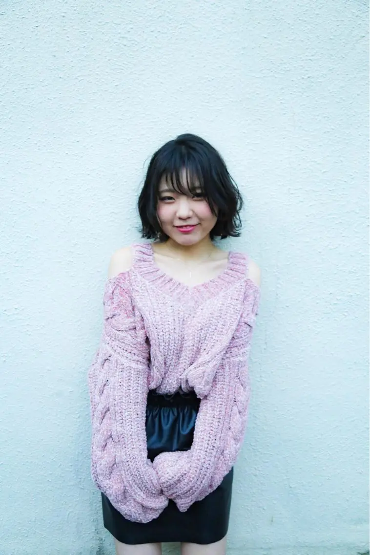 ミディアム ボブ TAI透明カラー 柔らかい縮毛矯正のヘアスタイル