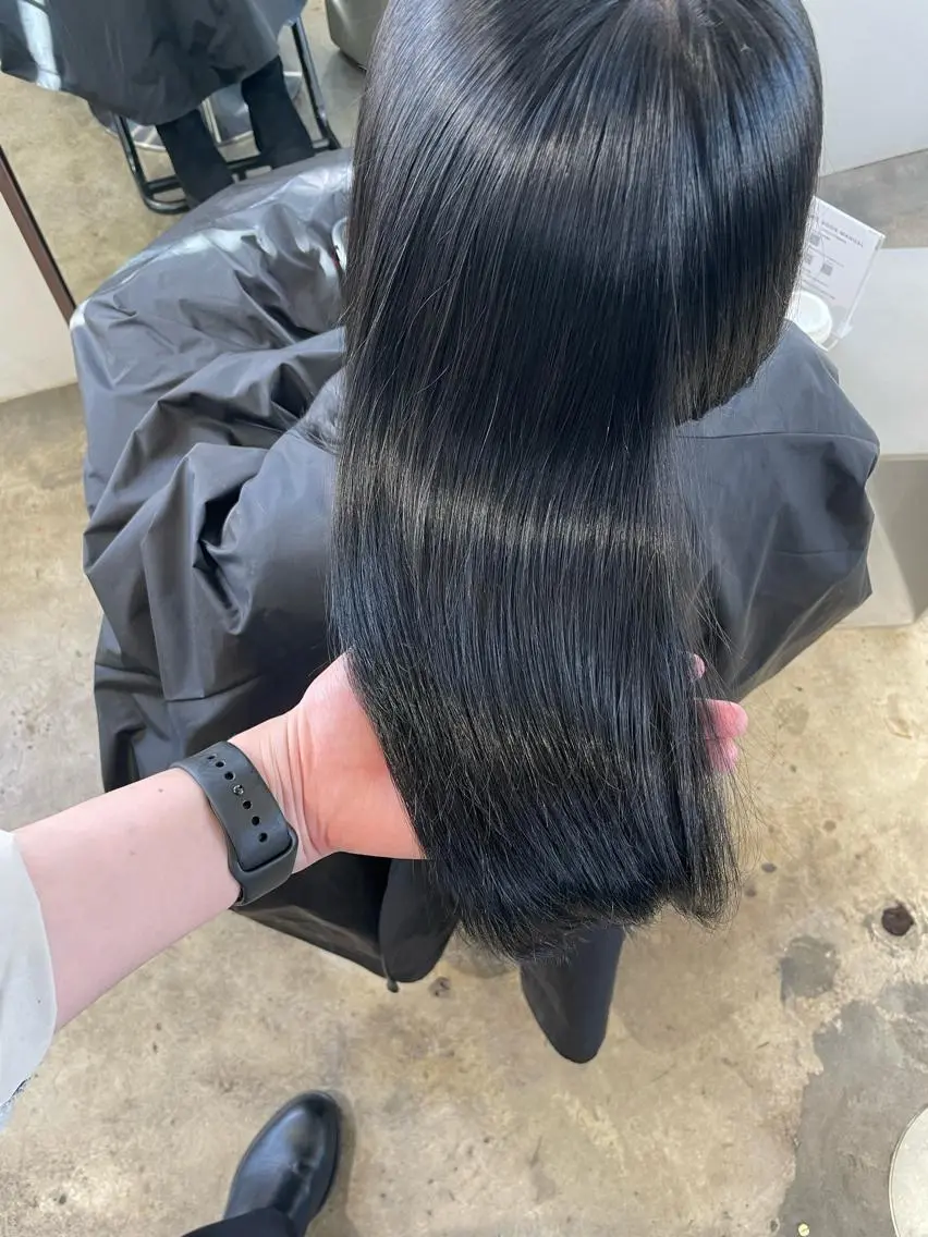 ロング 💫カットはなんでも 得意です✂️のヘアスタイル