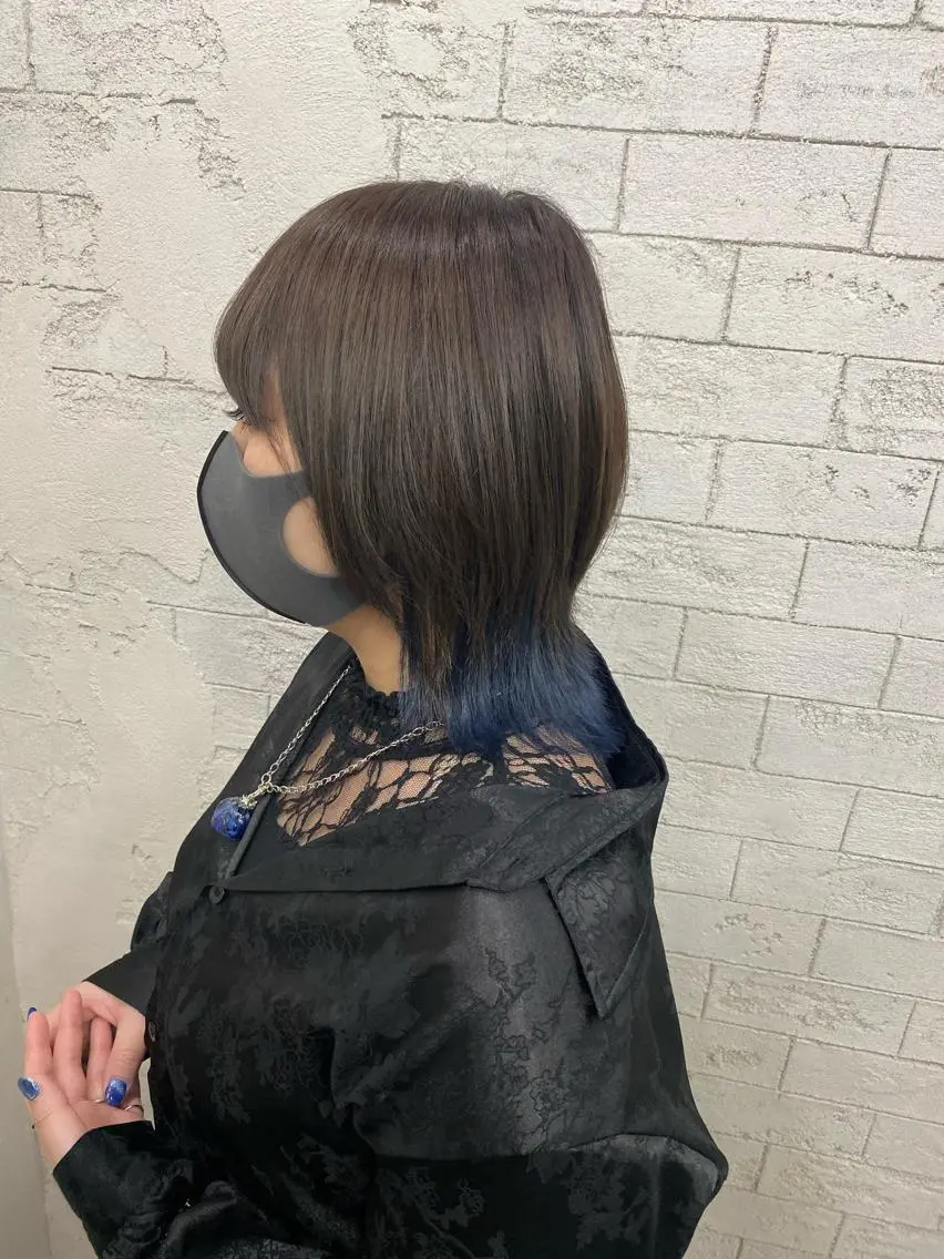 ミディアム カラー ブルーカラー ウルフカット グレージュ達人/赤み 消し/ブリーチ/岩崎のヘアスタイル