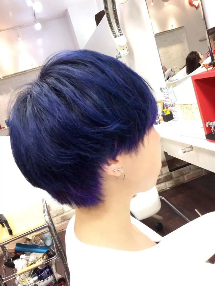 ショート アッシュ アッシュグレー パープルカラー 名駅★シールエクステ ☆ブリーチ★加藤のヘアスタイル