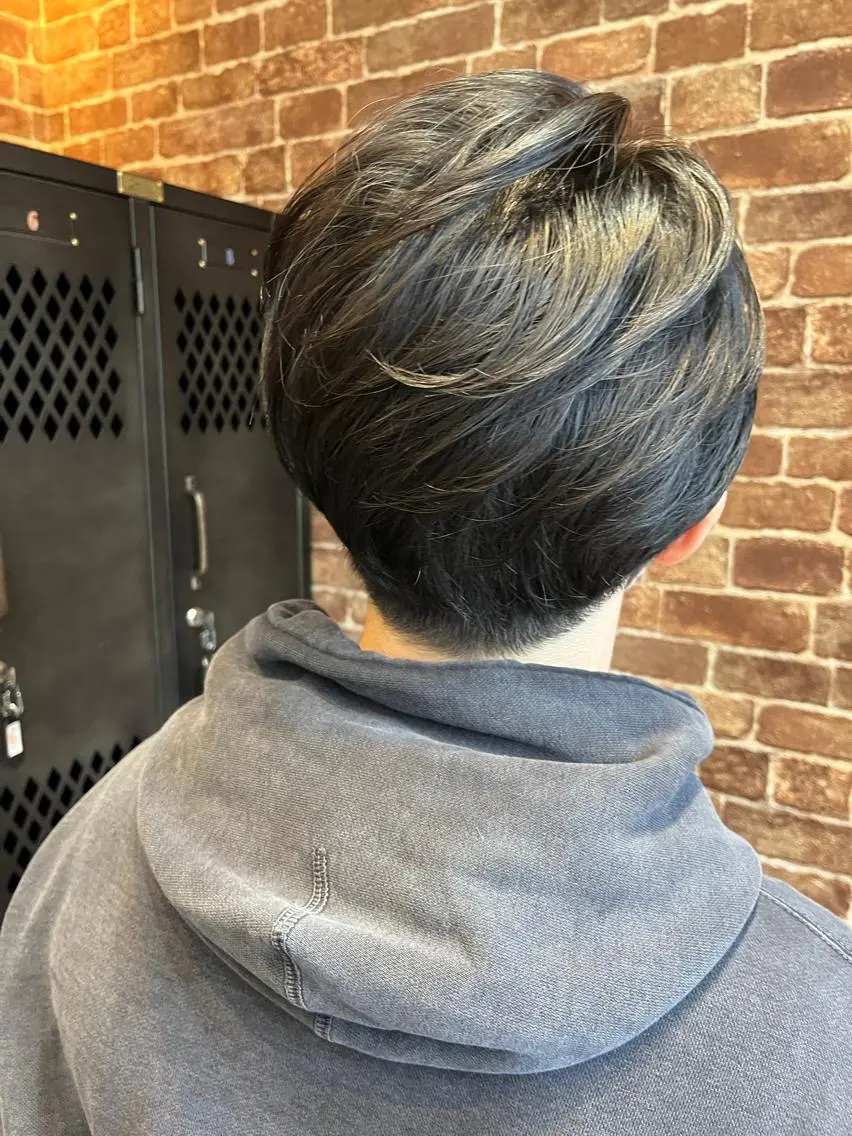 ショート カラー パーマ ヘアアレンジ メンズ キッズ ネイル マツエク・マツパ アイブロウ メンズブリーチ メンズハイライト メンズインナーカラー メンズ韓国風 ブリーチ 久木原 ゆりのヘアスタイル