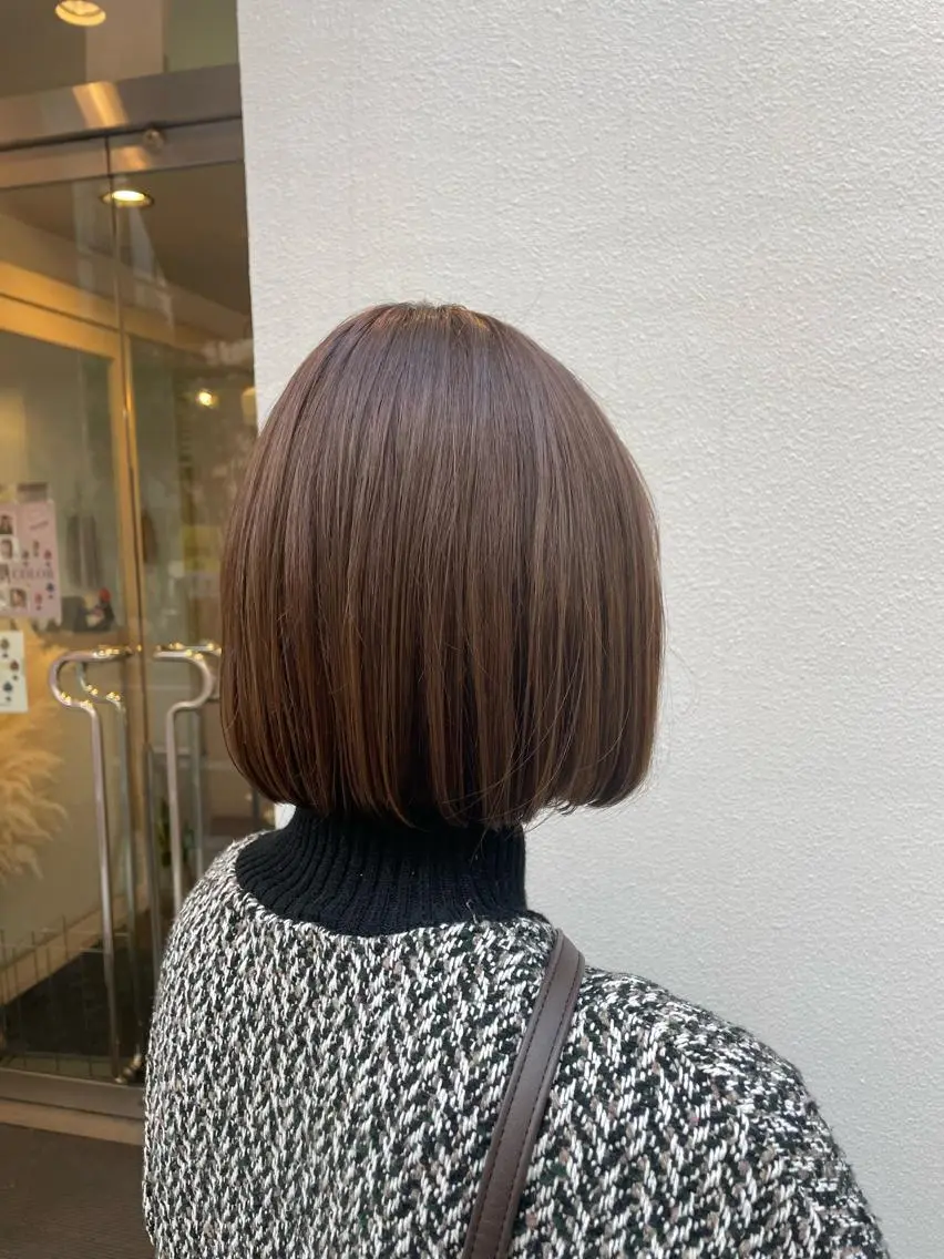 ミディアム ワンレンボブ ボブ カット ナチュラルカラー 児玉優香のヘアスタイル
