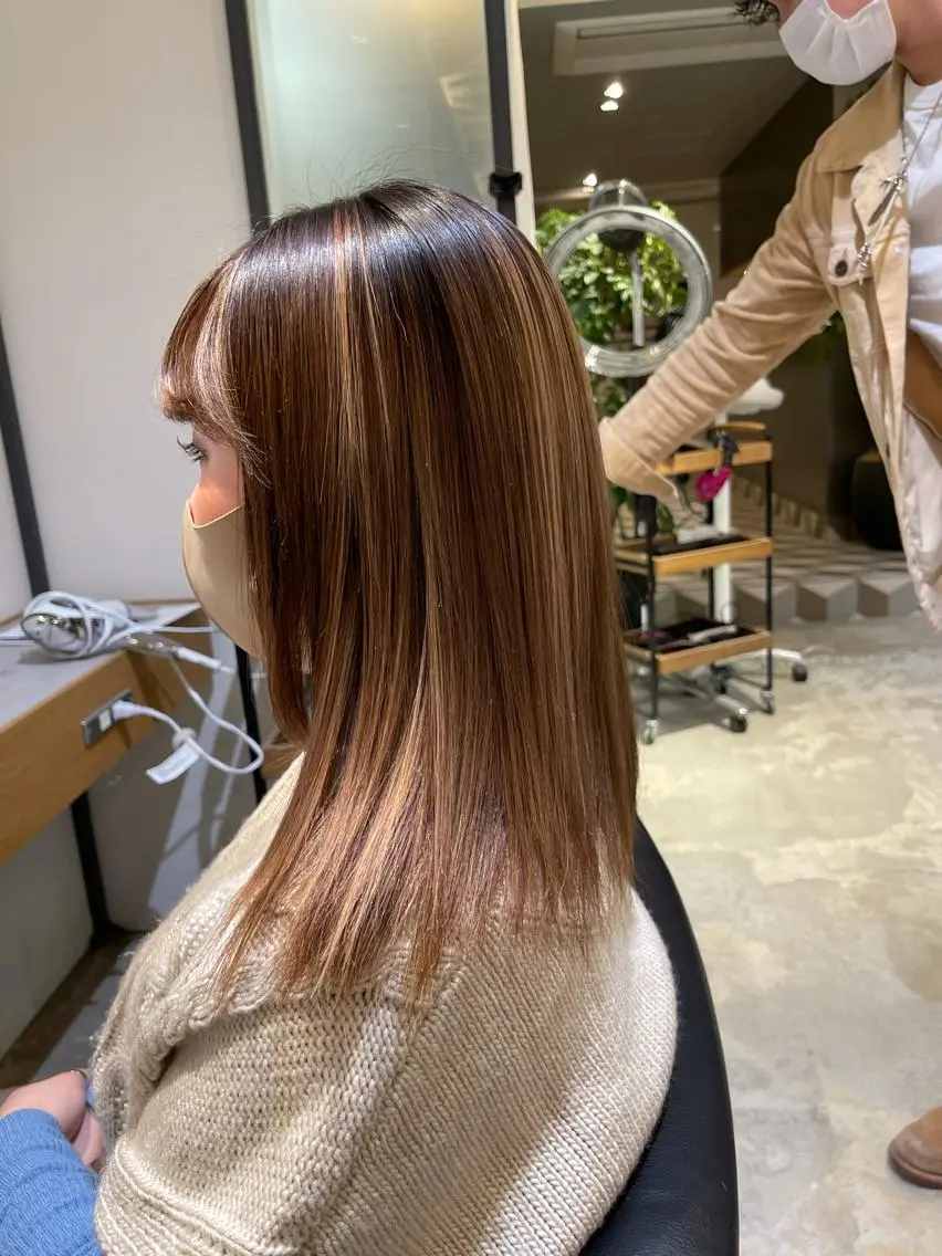 ミディアム ハイライト ハイライトバレイヤー ジュ＆縮毛矯正✨櫻野のヘアスタイル