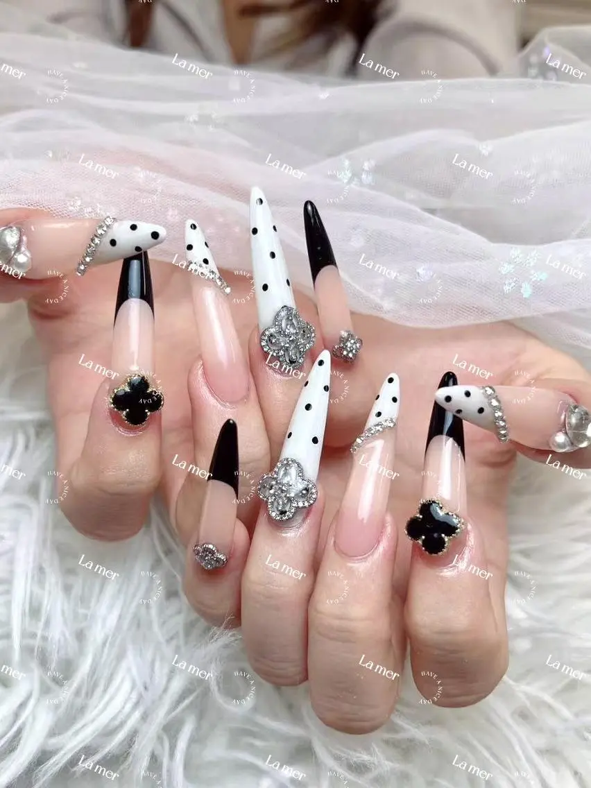 ネイル ハンドネイル hikikibyee ♡のネイルデザイン