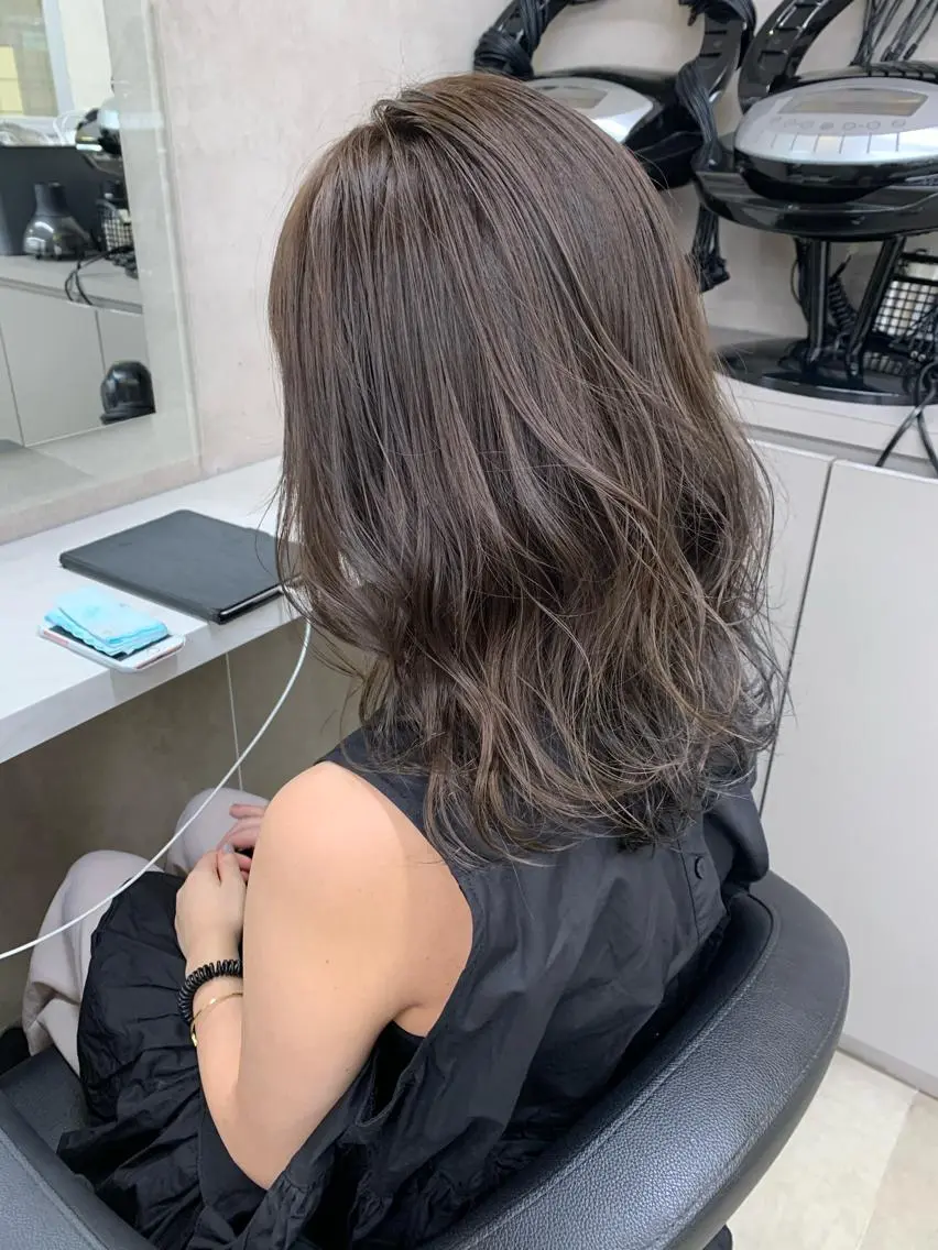 セミロング 【丁寧なカウンセリ ング】MIHOのヘアスタイル