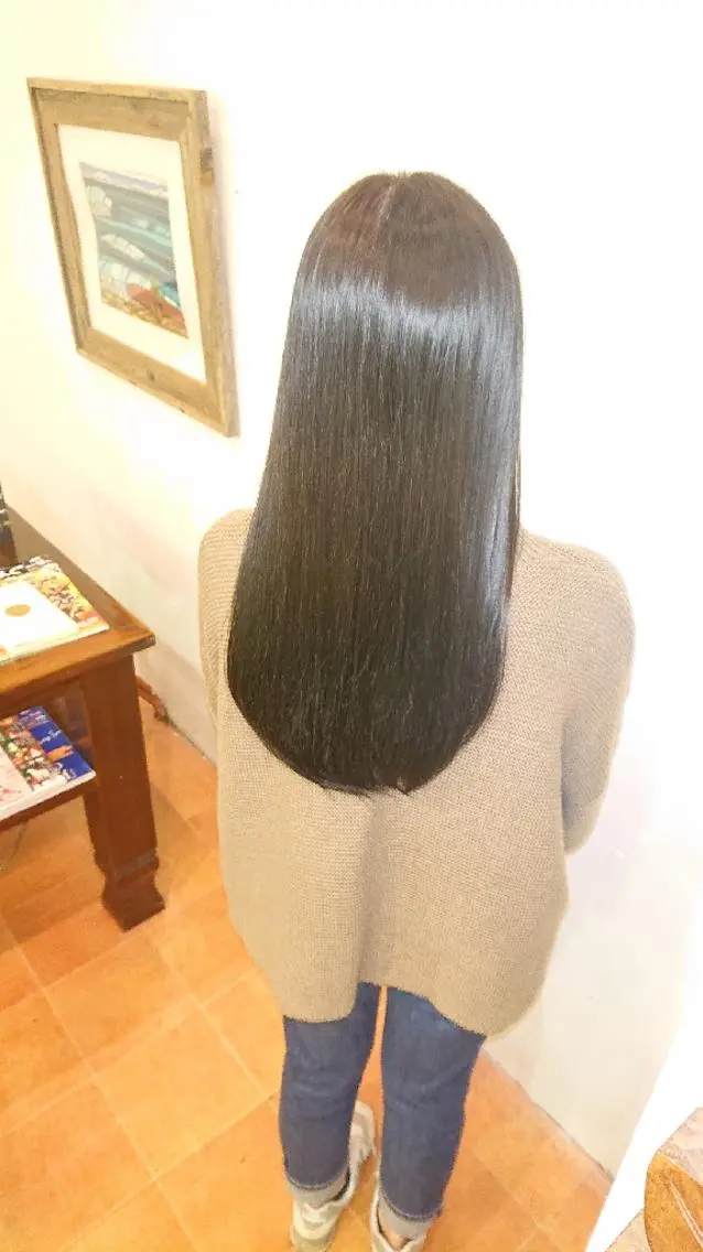 セミロング カラー アッシュ 山口 彩海のヘアスタイル