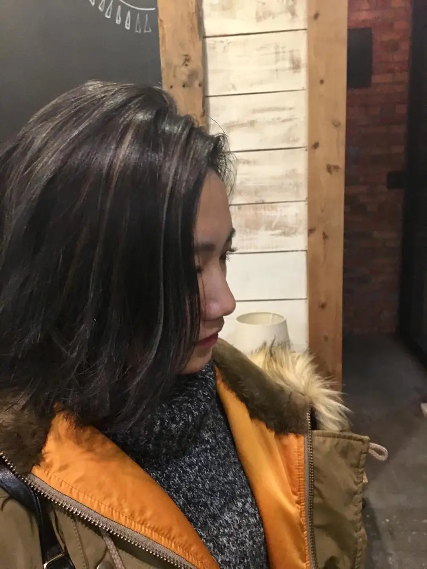 ショート ハイライト 鷺谷 玲奈のヘアスタイル