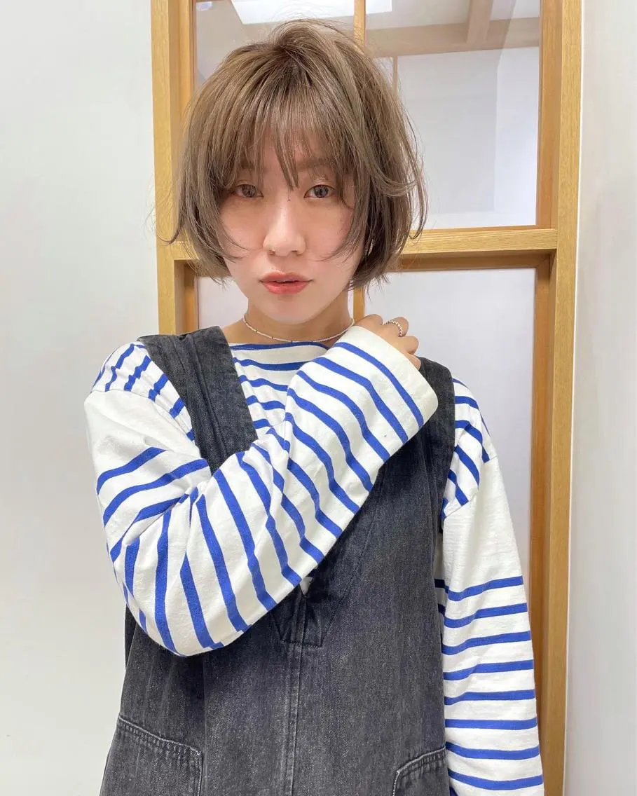 ミディアム カラー カット ヘアカラー トリートメント 緒方リエ 時短ショート・ボブのヘアスタイル