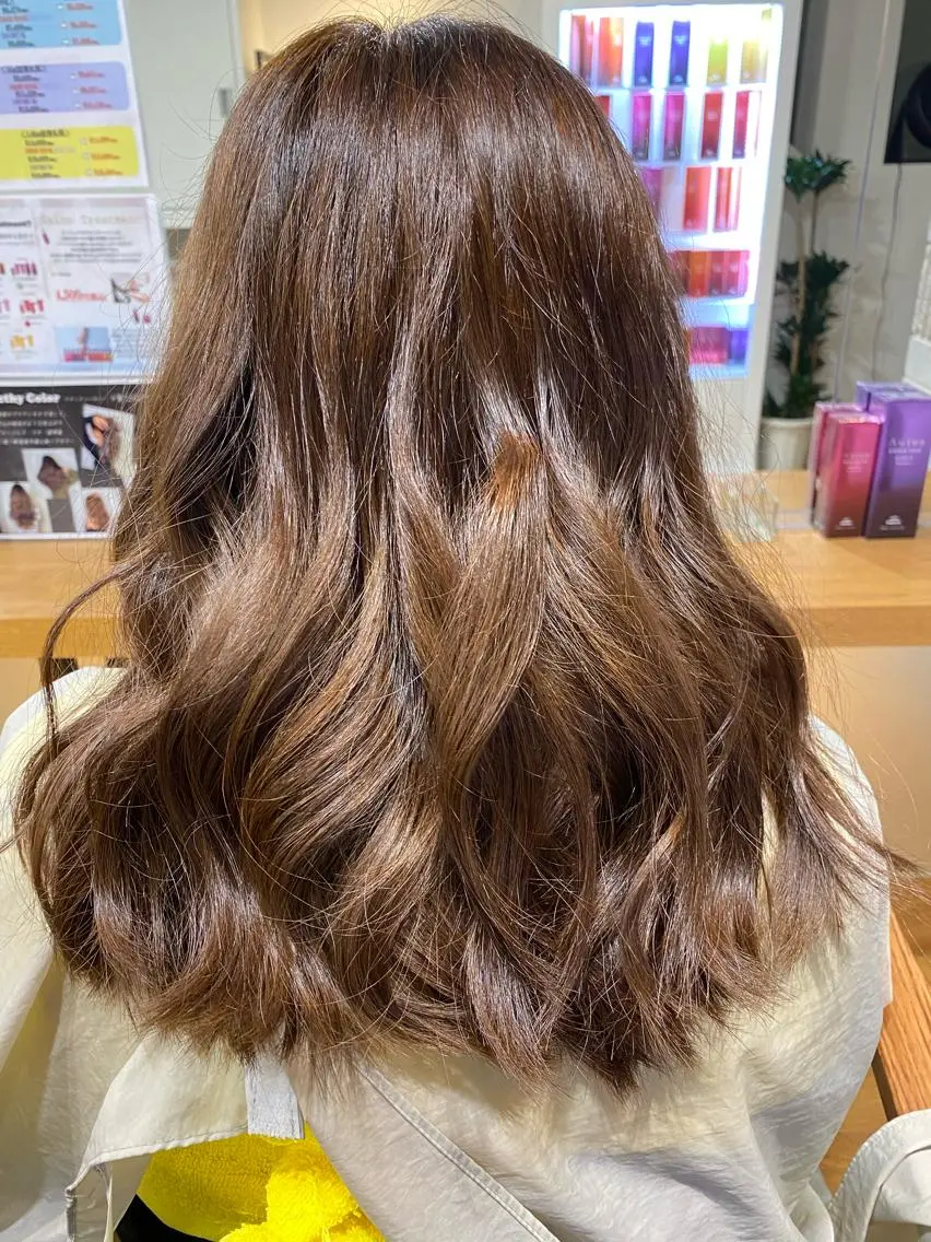 セミロング カラー ブリーチ ブラウンカラー ブリーチなしカラー 久米 治仁のヘアスタイル