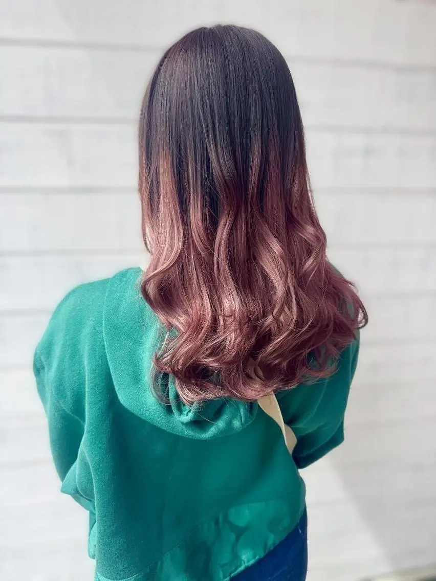 カラー SAEKI Rimのヘアスタイル