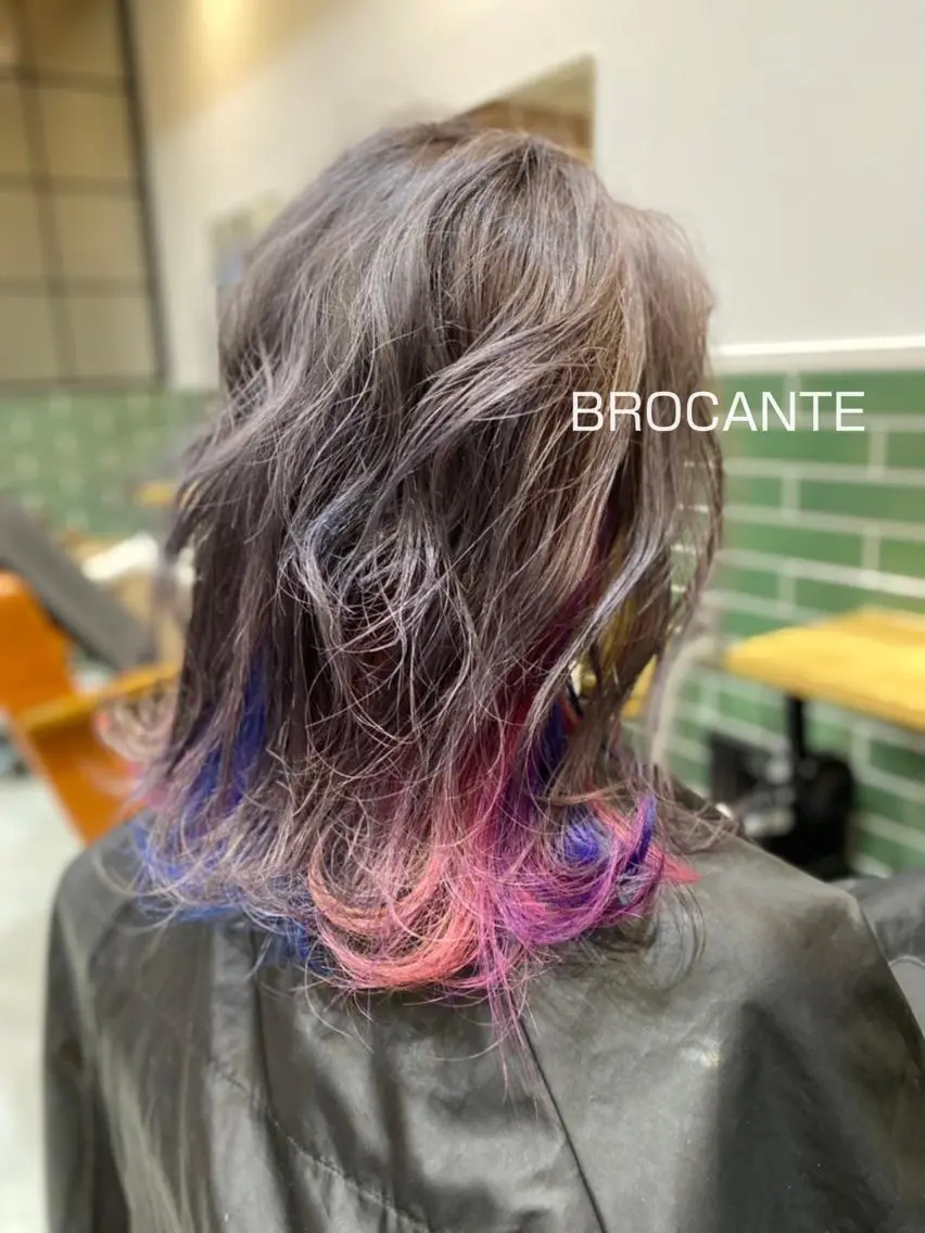 セミロング カラー ブリーチ ケアブリーチ インナーカラー シルバー ユニコーンカラー BROCANTE立川 karasawa.nのヘアスタイル