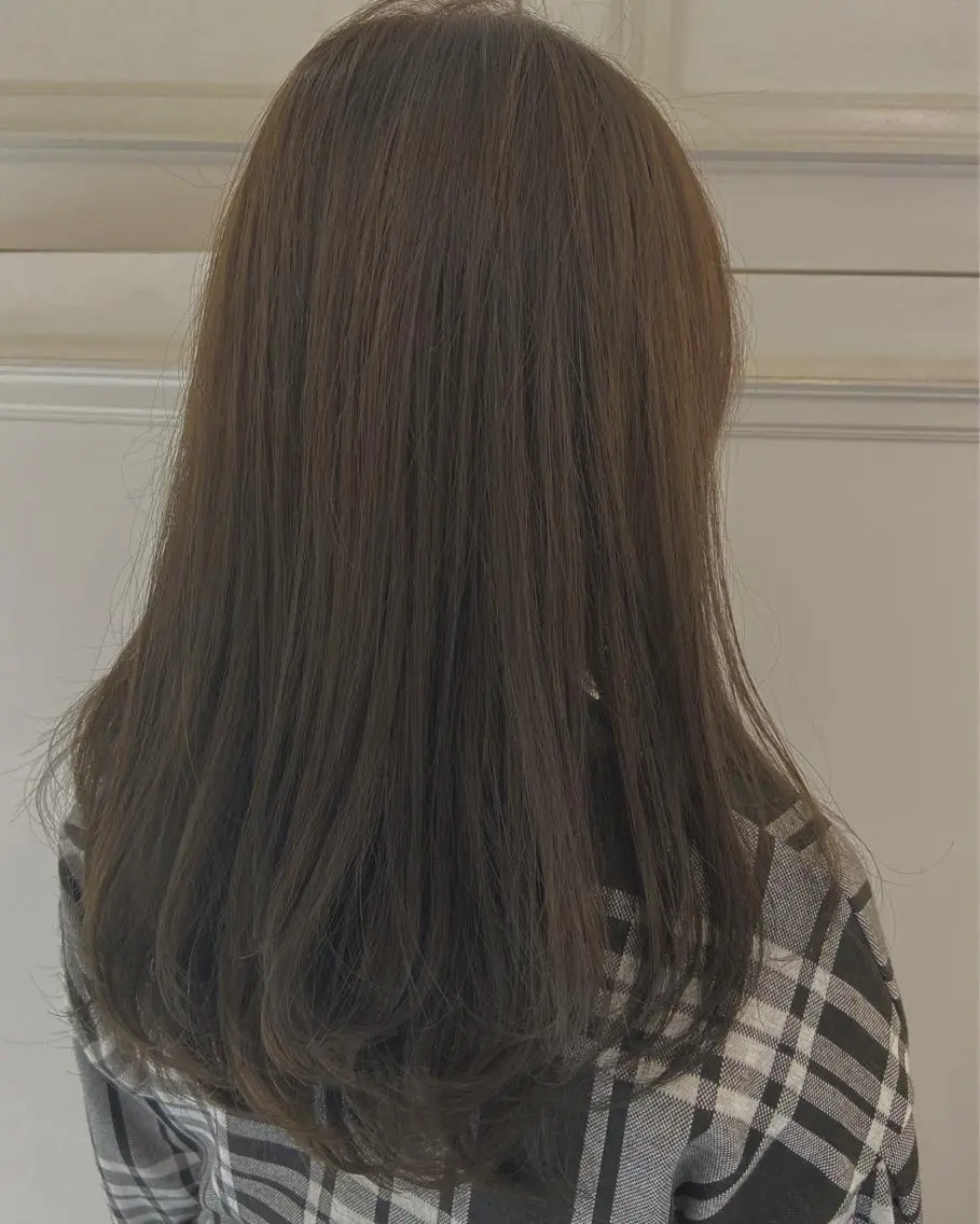 ロング TAKAHASHI REIKAのヘアスタイル