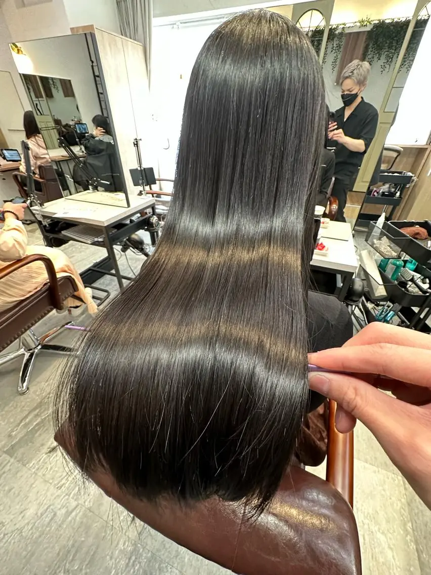 ロング カット 縮毛矯正 トリートメント ✨髪を傷ませない✨ 吉田ひじりのヘアスタイル