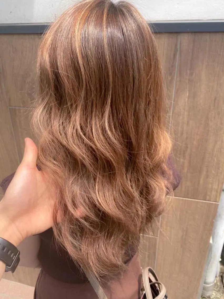 ミディアム カラー 💎エクステ専門店 BIZE梅田🇰🇷のヘアスタイル