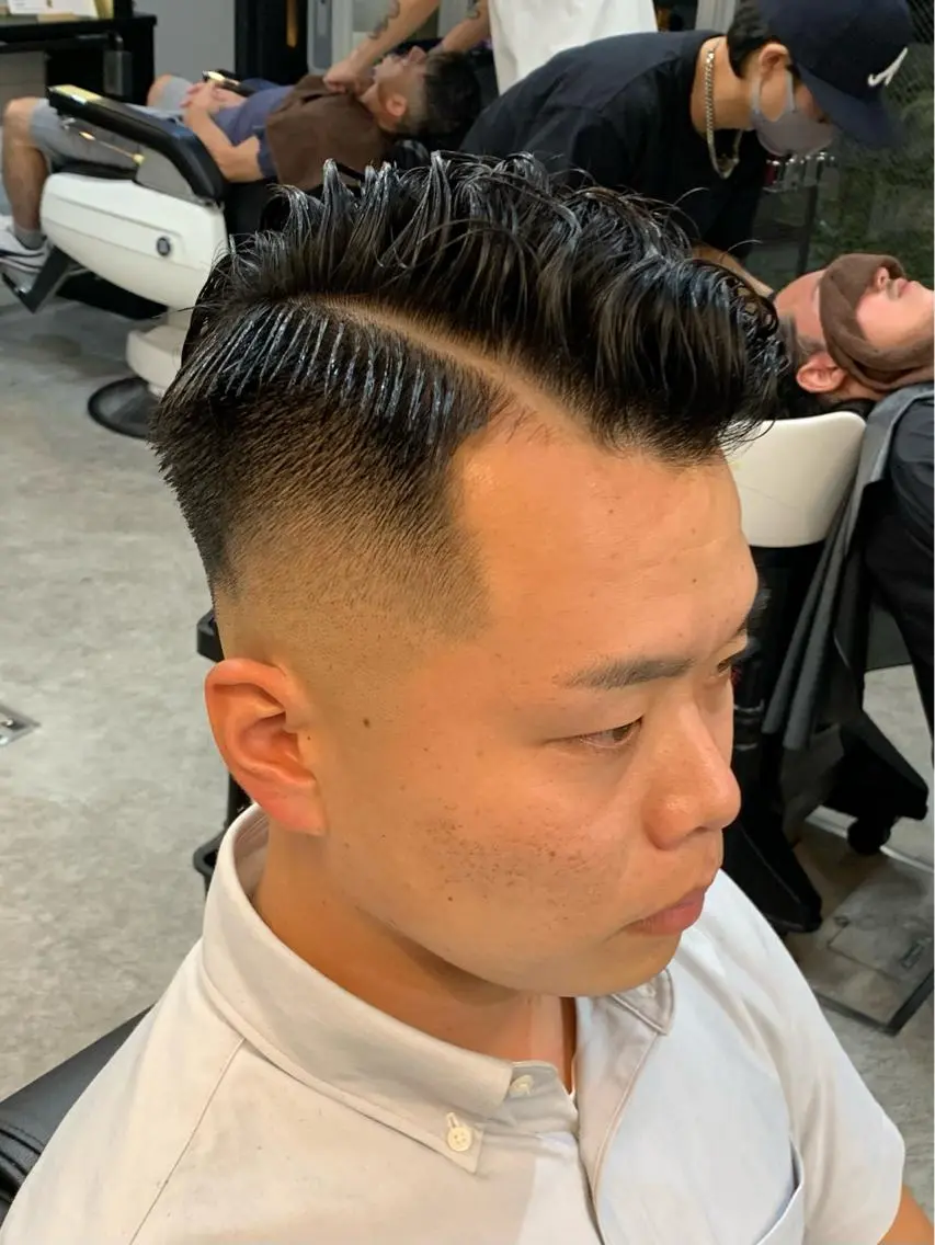 ショート メンズ フェードカット スキンフェード メンズカット 大畑公平のヘアスタイル