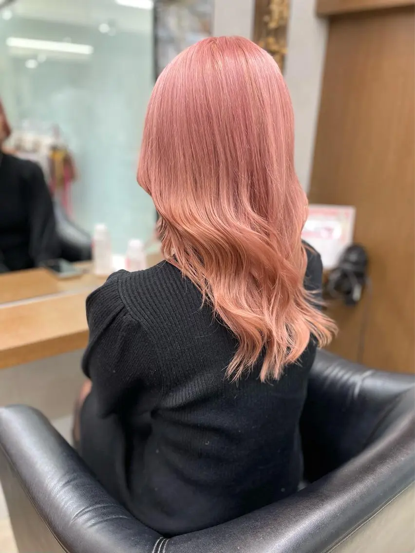カラー yasuハイトーン/ デザインカラーのヘアスタイル