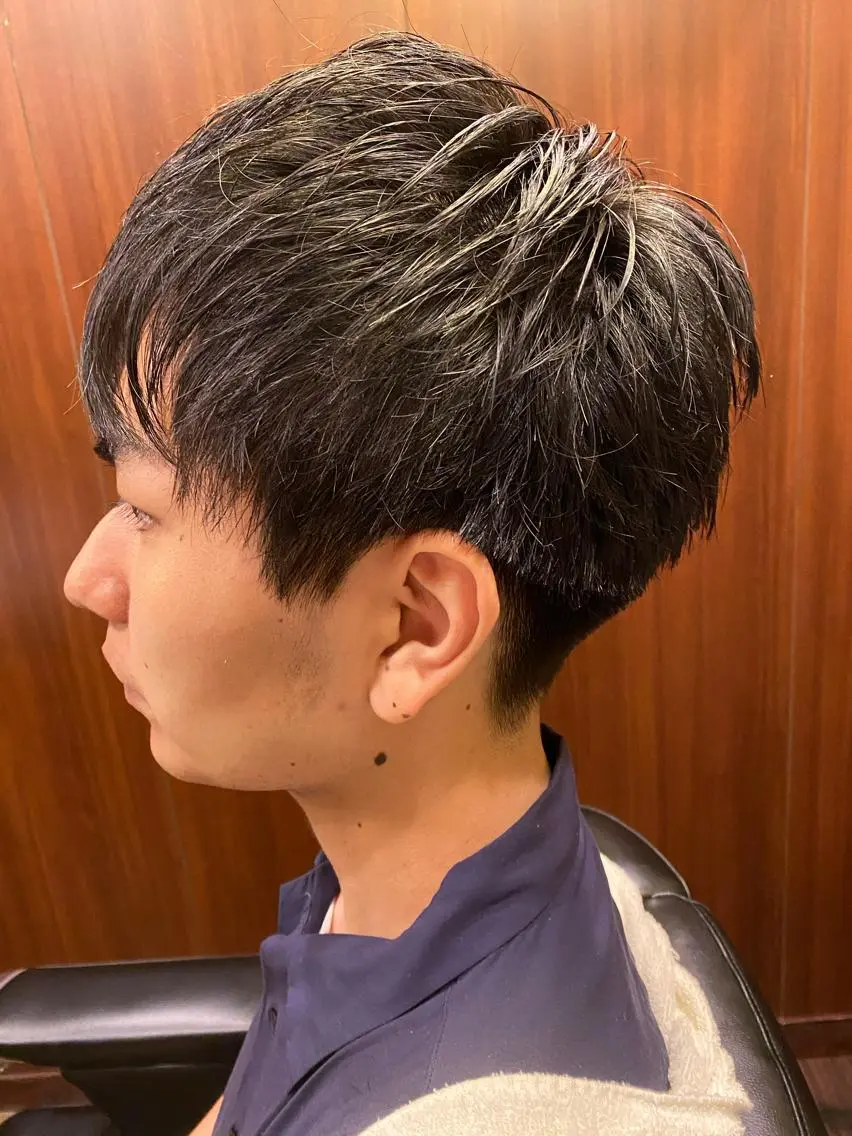 ショート メンズ 波岡 萩斗のヘアスタイル