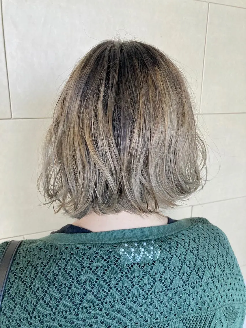 ショート レイヤーカット タカツド ユウキのヘアスタイル
