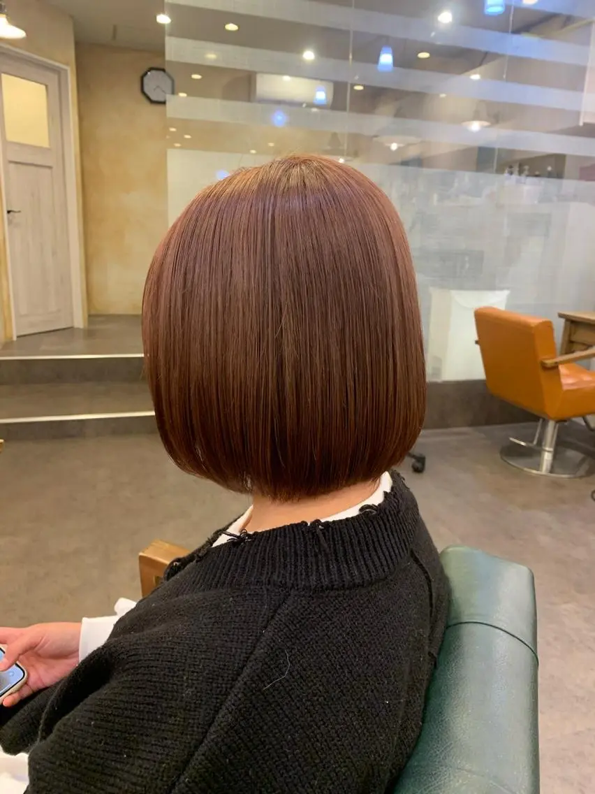 ミディアム ボブ カット ヘアカラー 縮毛矯正 トリートメント ショート NAOKIのヘアスタイル