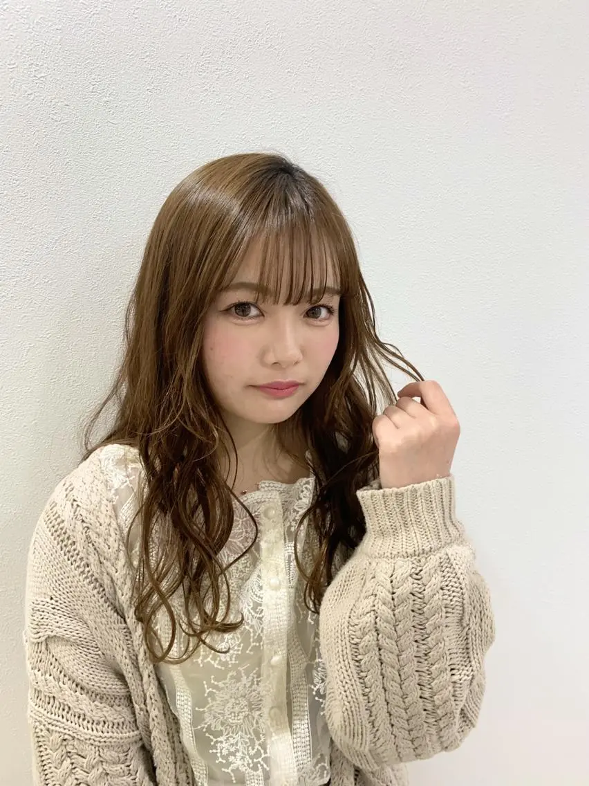 ロング 黒岩 真那花のヘアスタイル