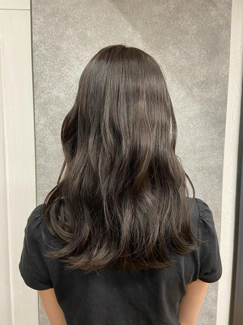 カラー グレージュ 🌷久保田 優🌷のヘアスタイル