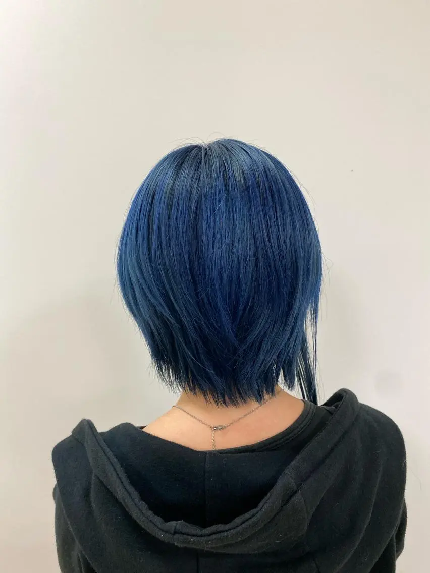 ショート カラー ブリーチ ブルーカラー ヘアカラー トリートメント ヘアセット ハイトーン/ウルフ /レイヤー/坂野幸伸のヘアスタイル